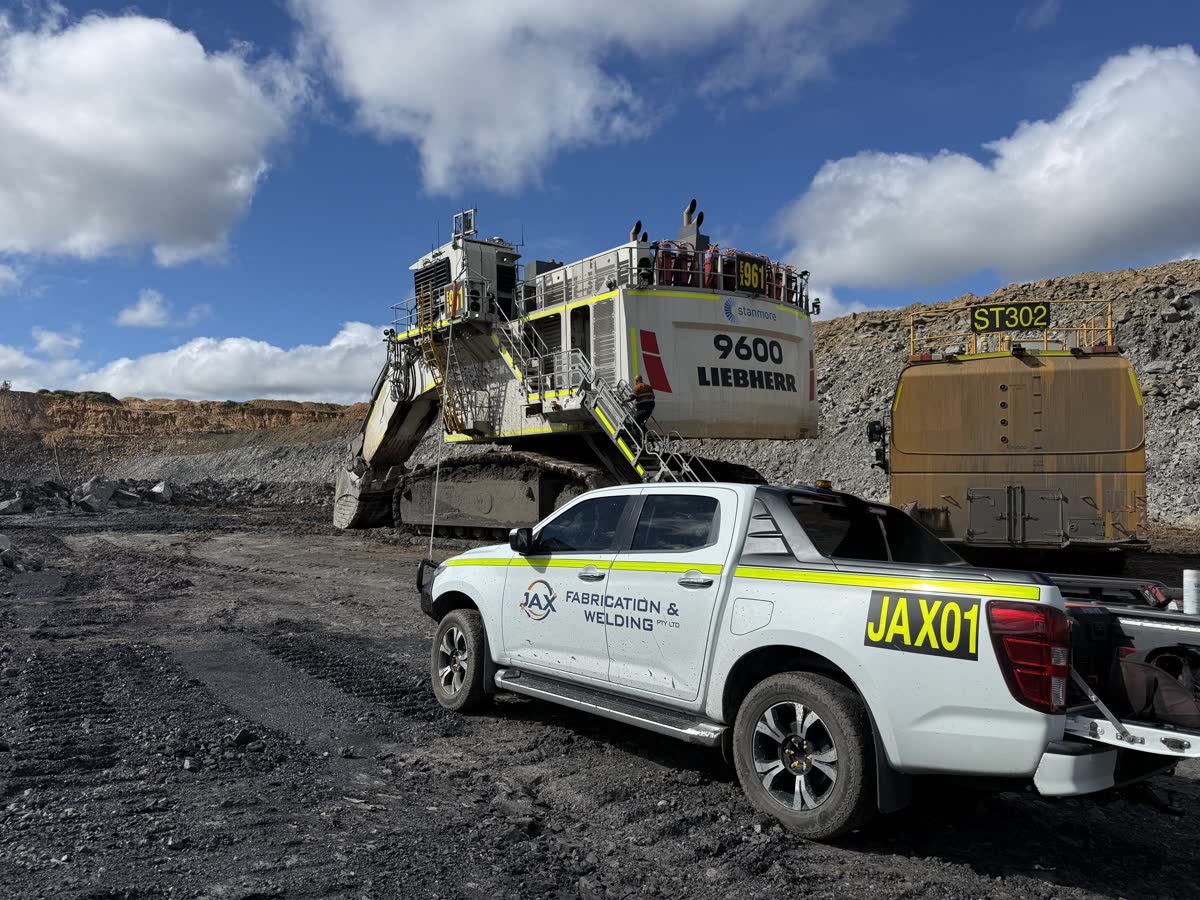 JAX Fabrication & Welding on-site at an open-cut coal mine